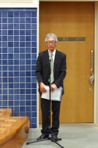 司会・高屋伸啓同窓会副会長